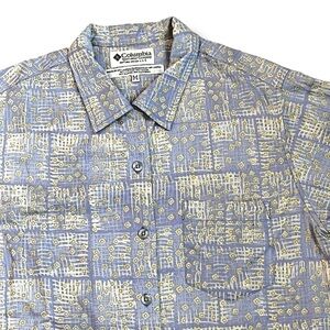 Columbia Camp Shirt Button Up Collared Short Sleeves Cotton/Rayon Womens Medium